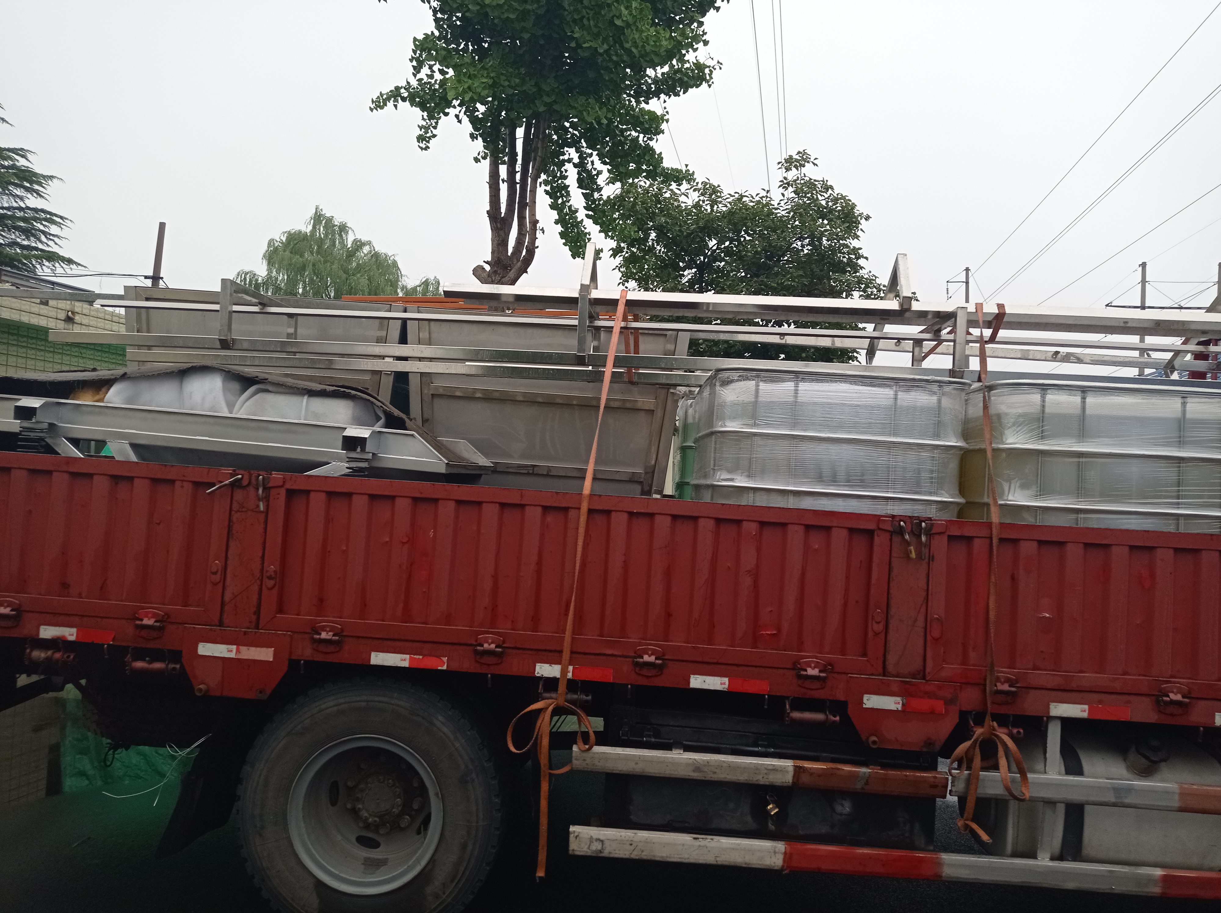 迪生機械——吉林四平客戶定的豆芽淋水線設備發貨了